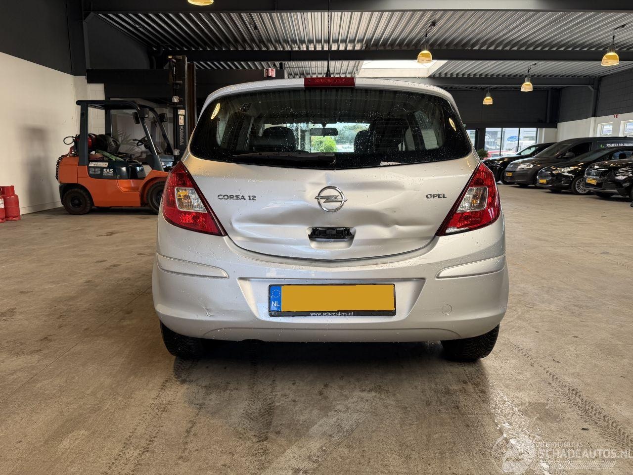 Opel Corsa - 1.2-16V Berlin