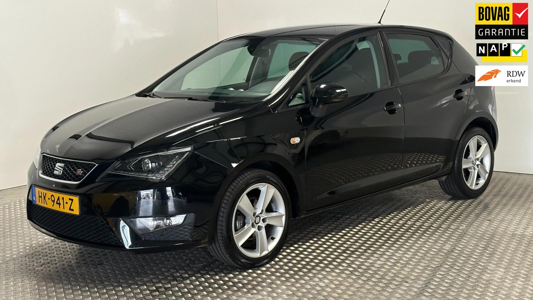 SEAT Ibiza - 1.0 EcoTSI FR Connect Nederlandse Auto benzine parkeersensoren navigatie - AutoWereld.nl