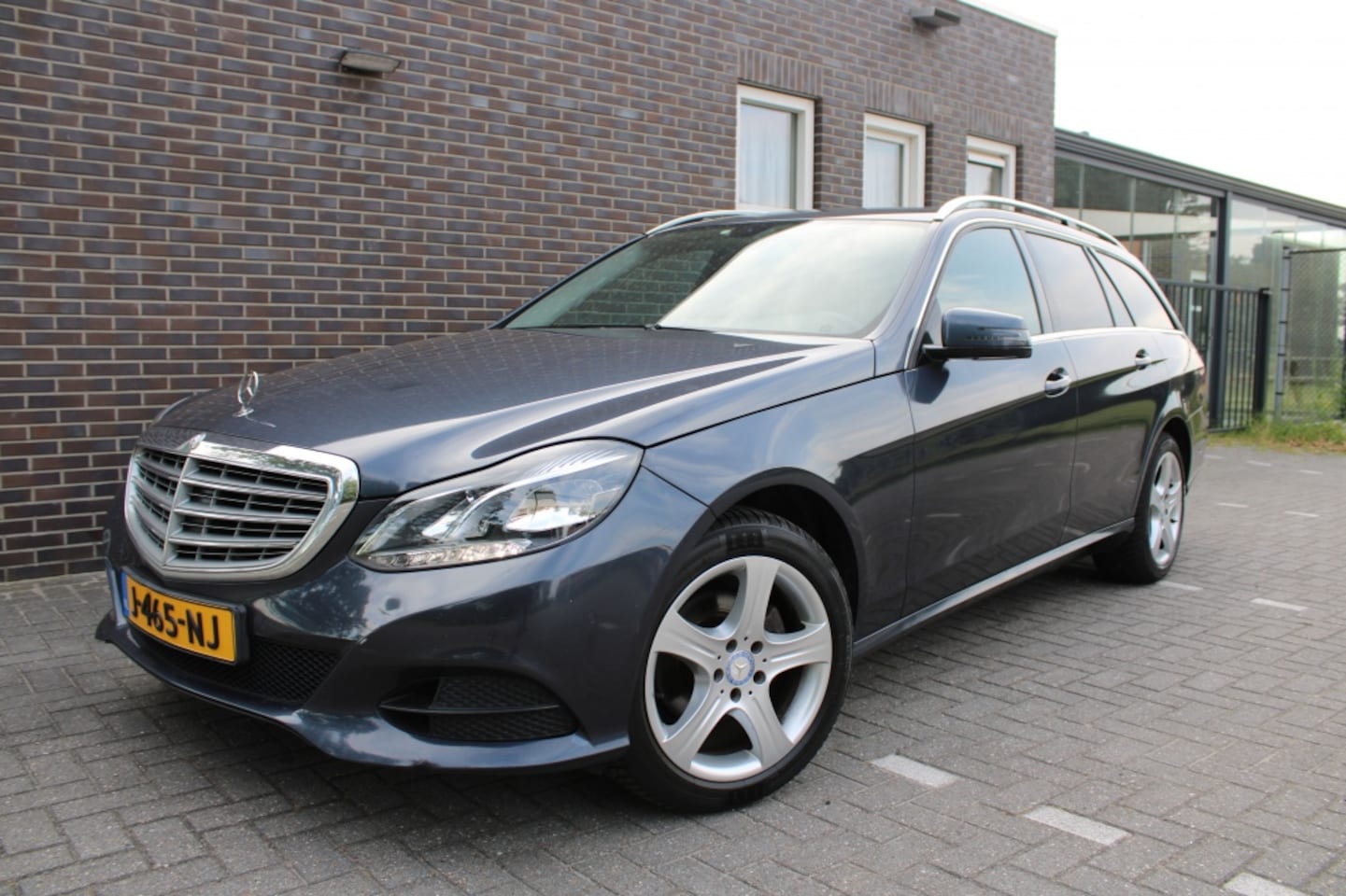 Mercedes-Benz E-klasse Estate - 200 Amb. Avantgarde ( Facelift ) - AutoWereld.nl