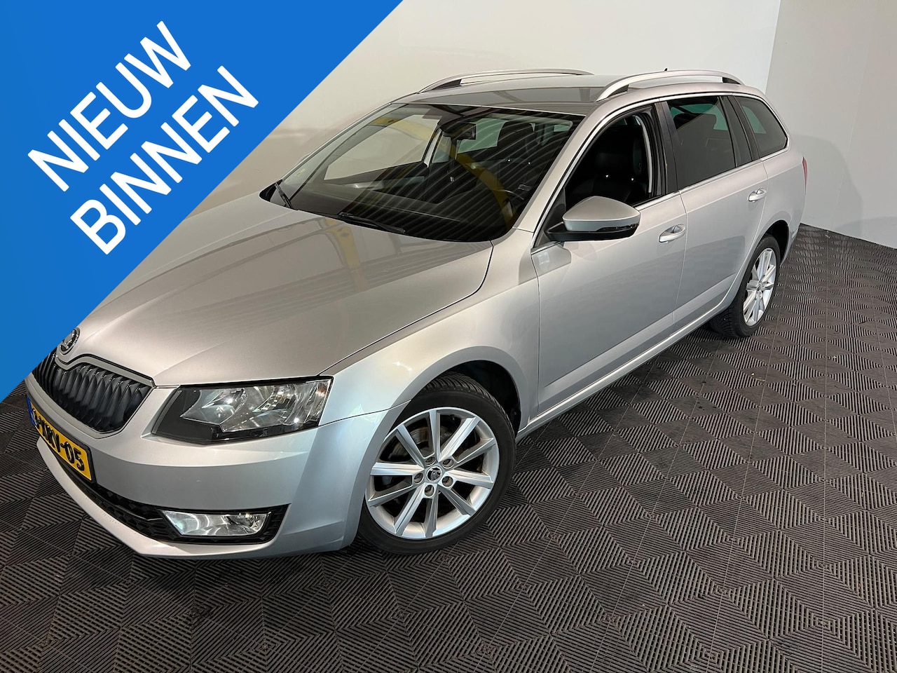 Skoda Octavia Combi - 1.6 TDI Ambition Businessline 1.6 TDI Ambition Businessline DSG - AutoWereld.nl