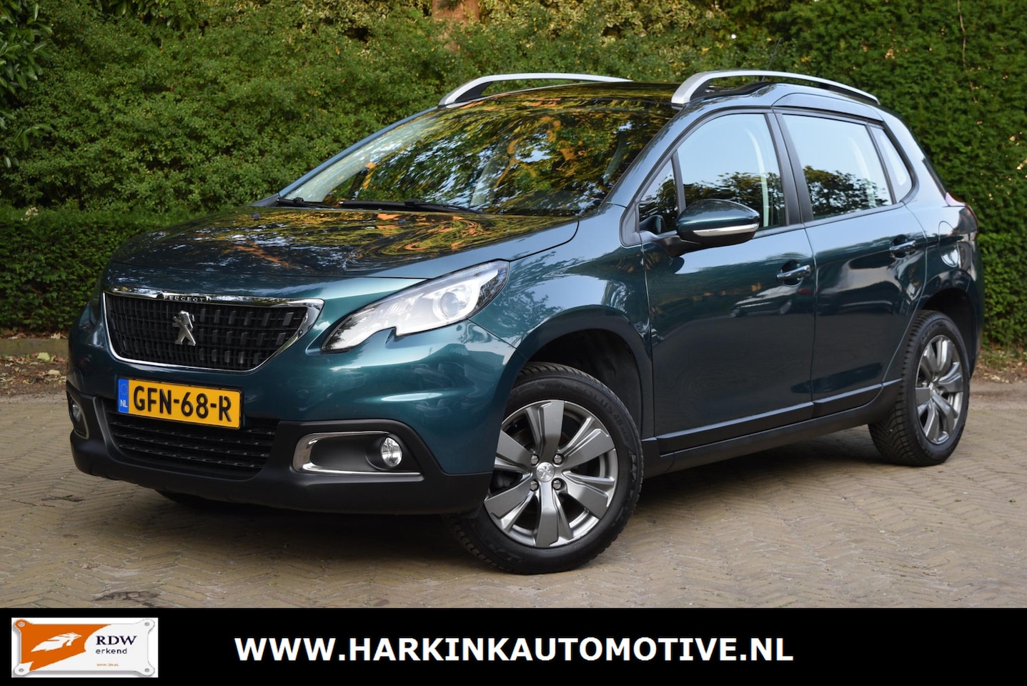 Peugeot 2008 - 1.2 PureTech Blue Lion | Pano | LED | Camera - AutoWereld.nl