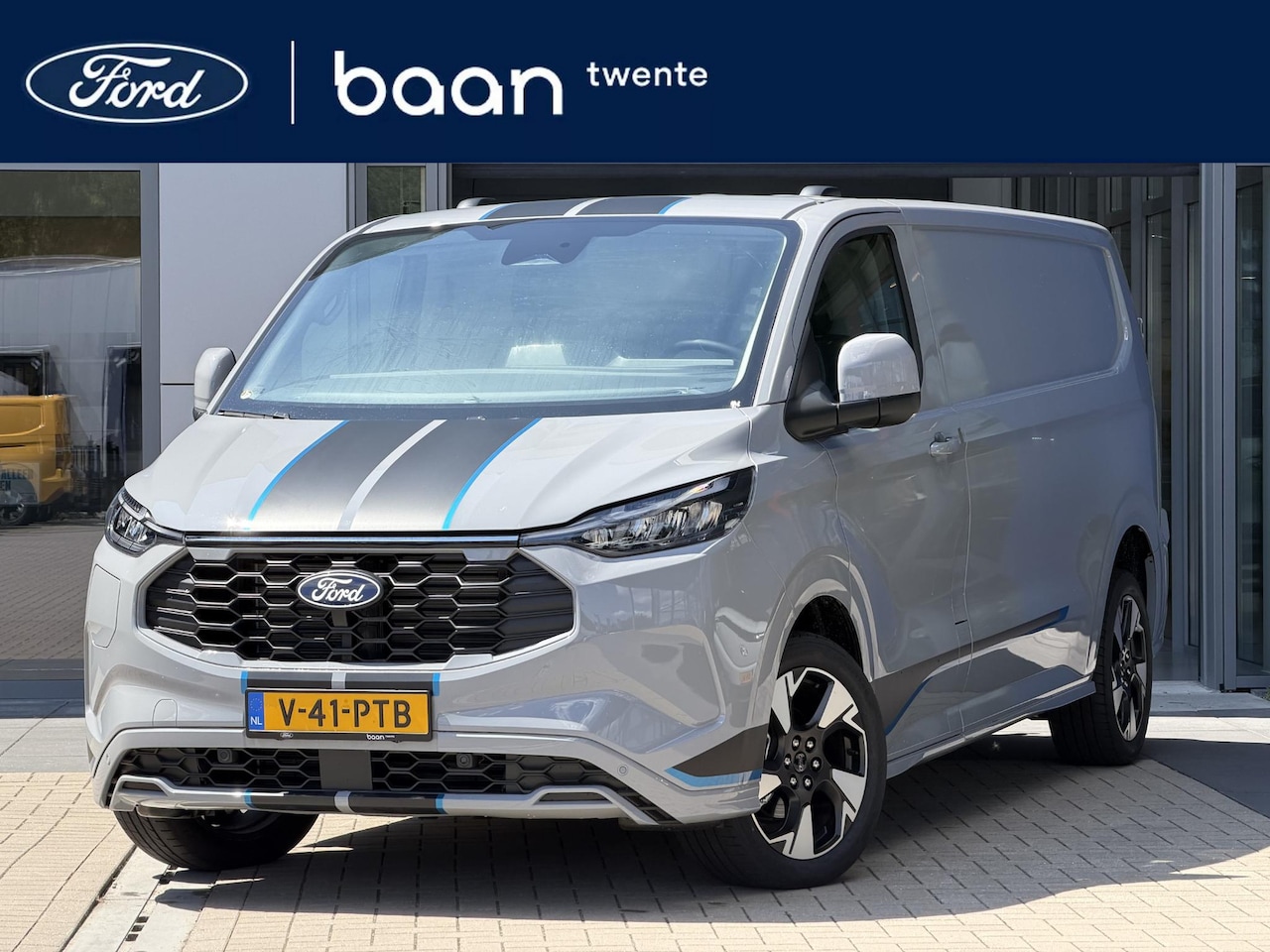 Ford Transit Custom - 320 2.5 PHEV L2H1 Sport Trekhaak inklapbaar | Driver Ass. Pack | 19 inch | LED | Stuurwiel - AutoWereld.nl