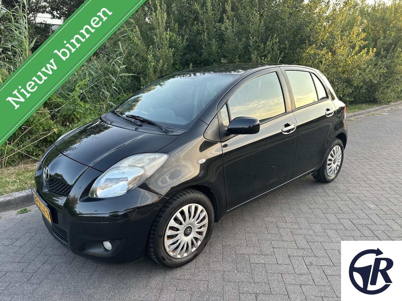 Toyota Yaris - 1.3 VVT-i Aspiration 1.3 VVTi Aspiration - AutoWereld.nl
