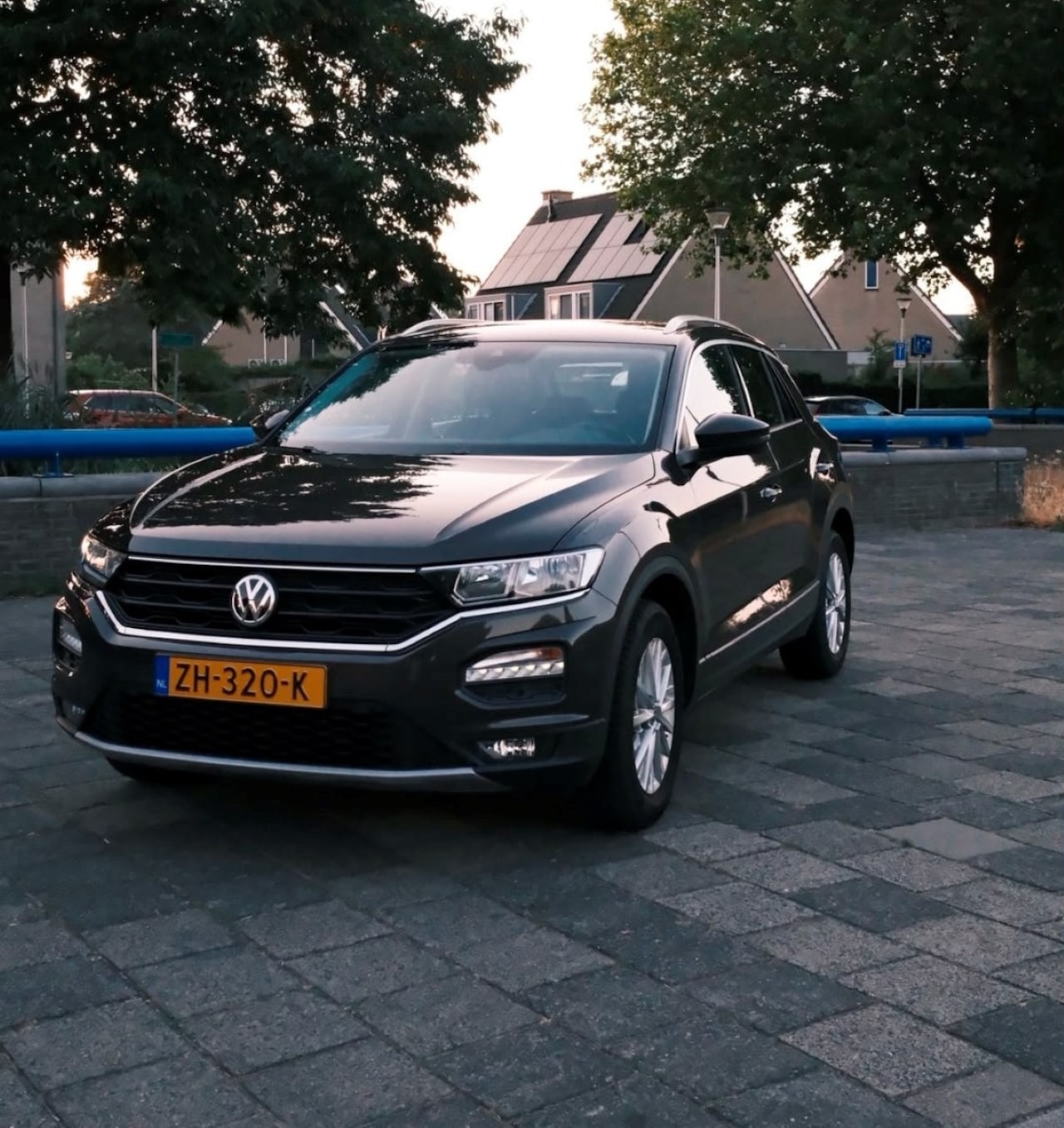 Volkswagen T-Roc - 1.0 TSI Style - AutoWereld.nl