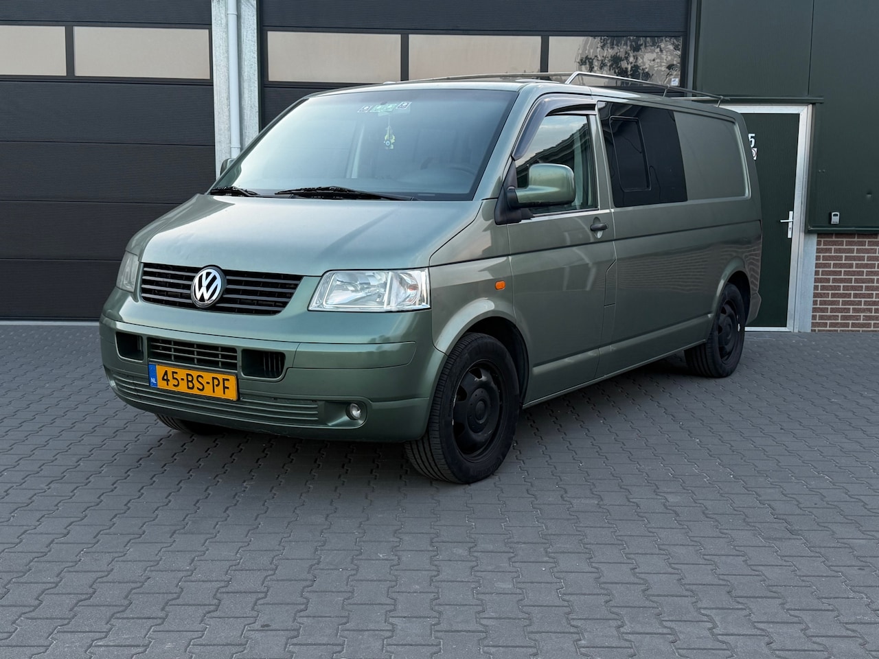 Volkswagen Transporter - 2.5 TDI 340 Budgetline DC/N.APK/Netjes/6pers - AutoWereld.nl