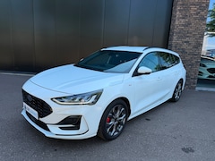 Ford Focus Wagon - 1.0 Eco 125pk Hybrid ST Line Navi, Adop. cruise, Winter, Spoiler groot etc. etc