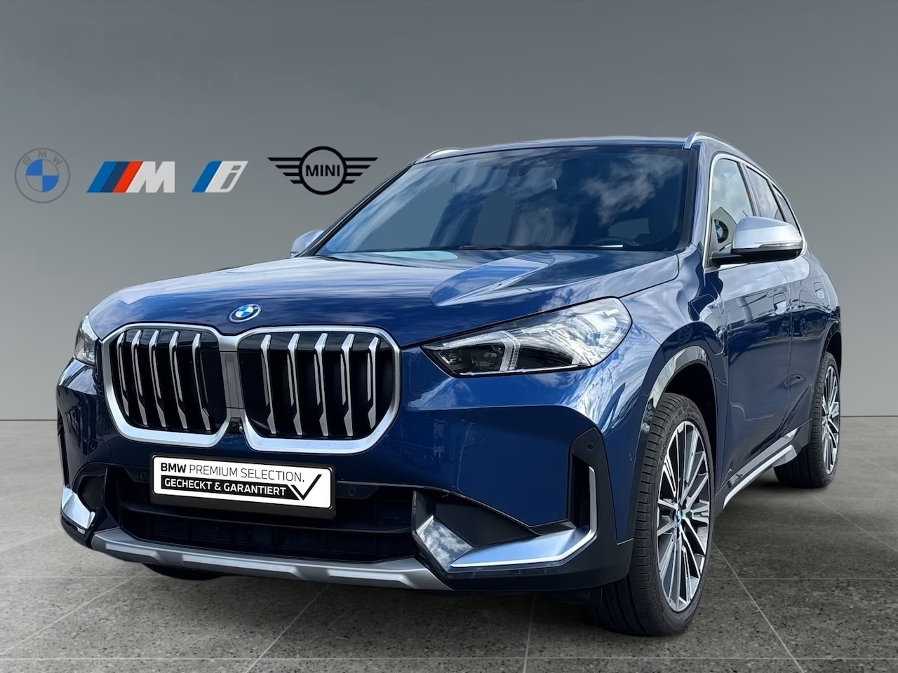 BMW X1 - xDrive30e xLine ** LED, LEDER, HuD, PANORAMA, H&K SOUND, DR. ASS + ** 1e EIG - UNFALLFREI - AutoWereld.nl