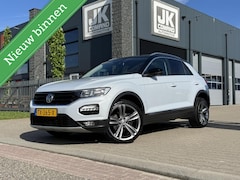 Volkswagen T-Roc - 1.0 TSI | CarPlay | Camera | 19" R-Line | Stoelverwarming