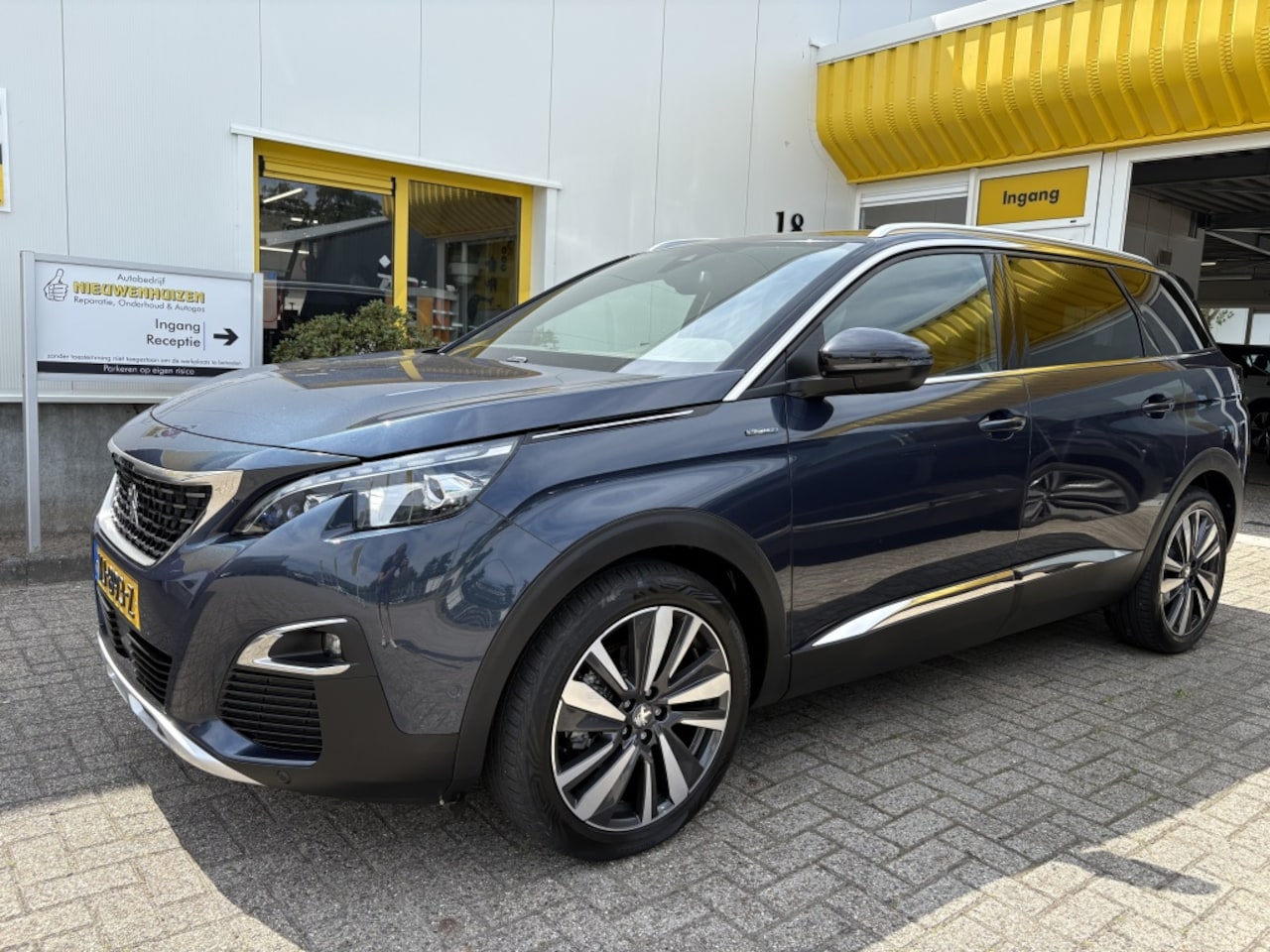 Peugeot 5008 - 1.2 PureTech GT-Line 1.2 PureTech GT-Line - AutoWereld.nl