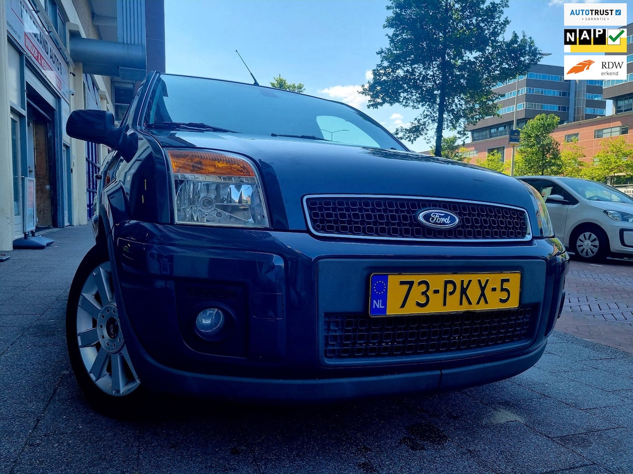 Ford Fusion - 1.6-16V Titanium X Ecc Airco Zeer Nette Staat - AutoWereld.nl
