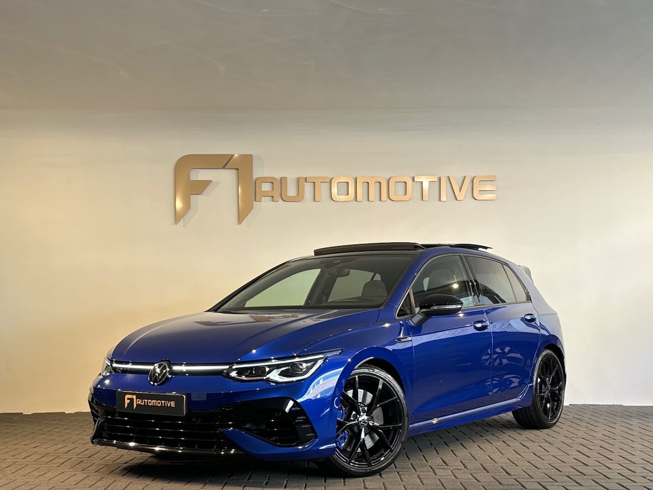 Volkswagen Golf - 2.0 TSI R 4Motion Performance Pano|H/K|HuD - AutoWereld.nl