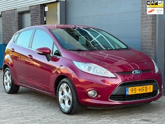 Ford Fiesta - 1.6 Titanium AIRCO CRUISE PDC TREKHAAK NAP APK