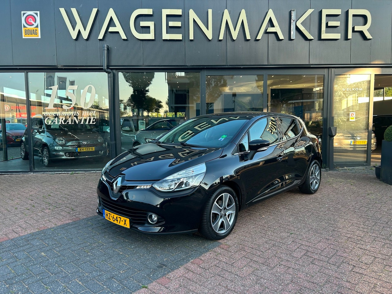 Renault Clio - 0.9 TCe ECO Night&Day Airco|Cruis|NAVI|Trekhaak - AutoWereld.nl