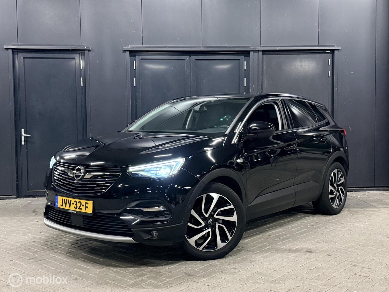 Opel Grandland X - 1.2 Turbo Business Executive/Full option! - AutoWereld.nl