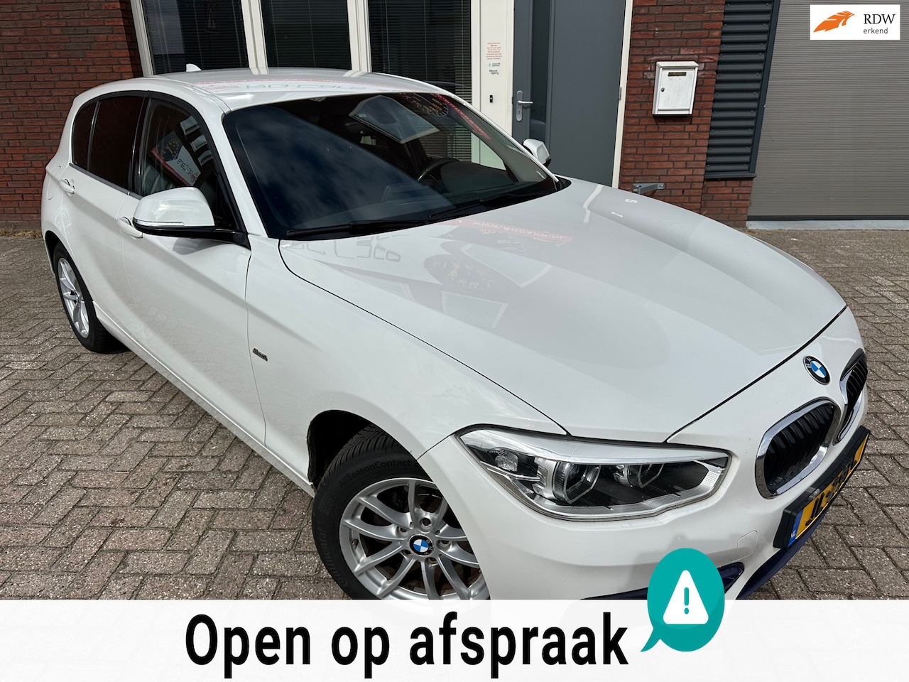 BMW 1-serie - 118i Centennial Executive / Navi / PDC / Clima / Cruise - AutoWereld.nl