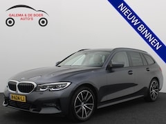 BMW 3-serie Touring - 320i High Executive Edition AUTOMAAT / TREKHAAK / SFEER / BLACK OPTIC / STOELVERW / CARPLA