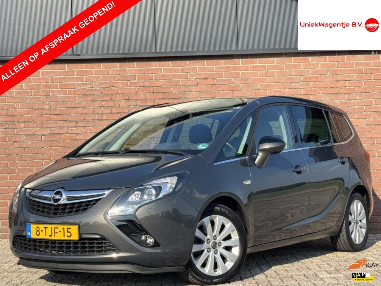 Opel Zafira Tourer - 1.4 COSMO | NL-AUTO! | 1E EIG! | LEDER! - AutoWereld.nl