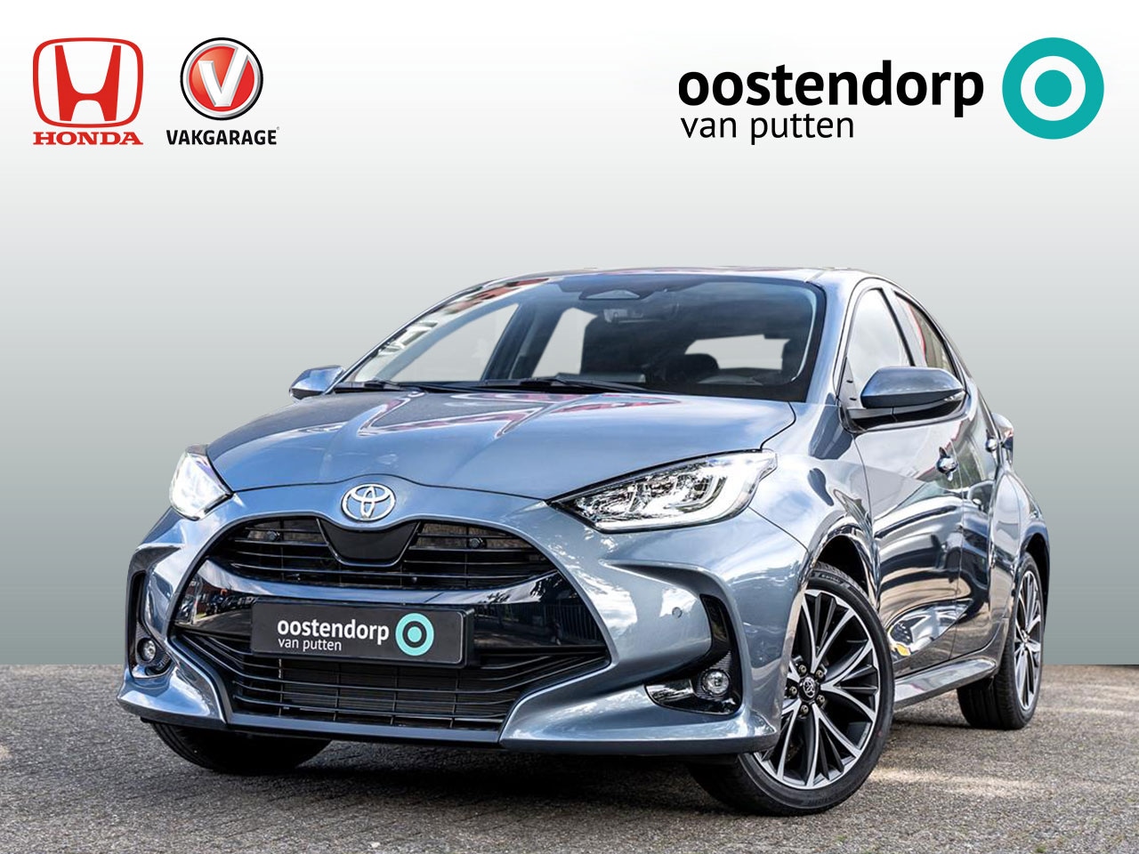 Toyota Yaris - Full Hybrid Dynamic Plus Automaat | Hagelnieuw !! | Celestite Grey Metallic | Dodehoeksens - AutoWereld.nl