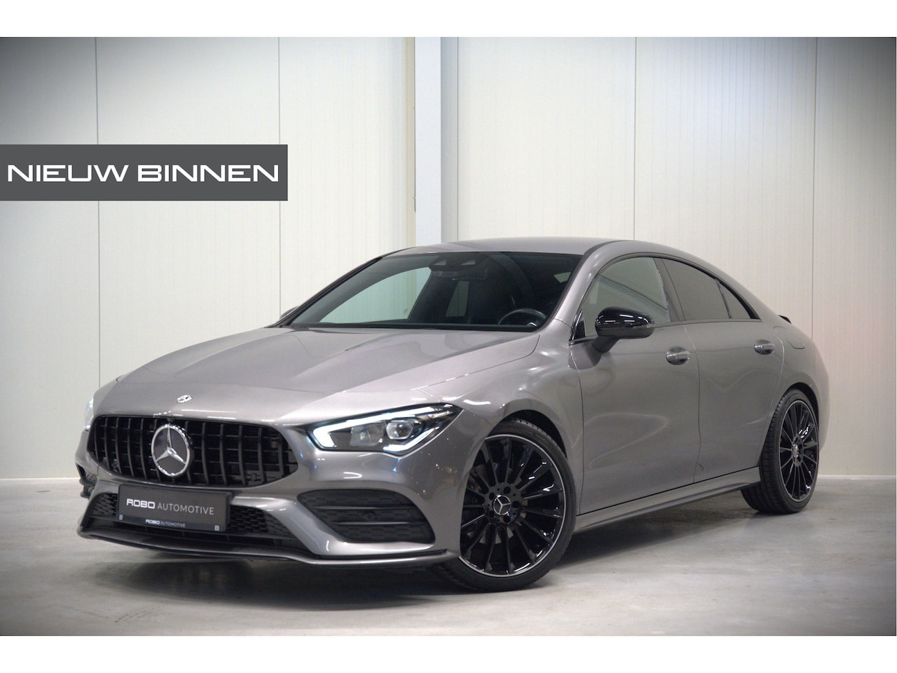 Mercedes-Benz CLA-Klasse - 180 Business Solution AMG | Stoelverwarming | Parkeersensoren | Navigatie | Cruise Control - AutoWereld.nl