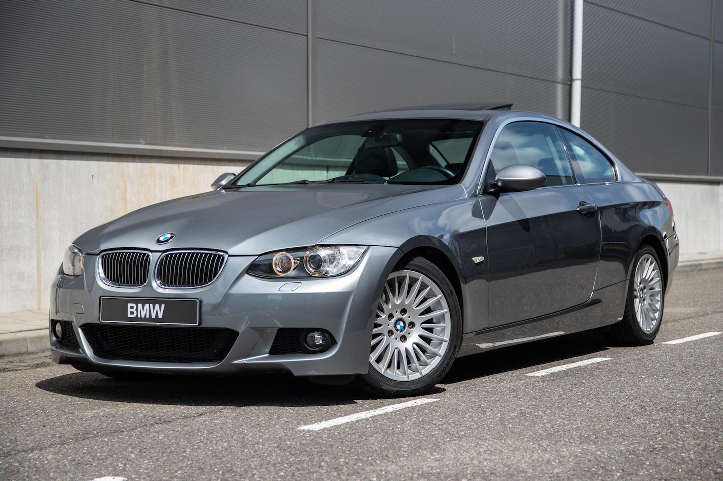 BMW 3-serie Coupé - 325xi Executive | Schuifdak | Sportuitlaat | Bilstein | Stoelverwarming - AutoWereld.nl