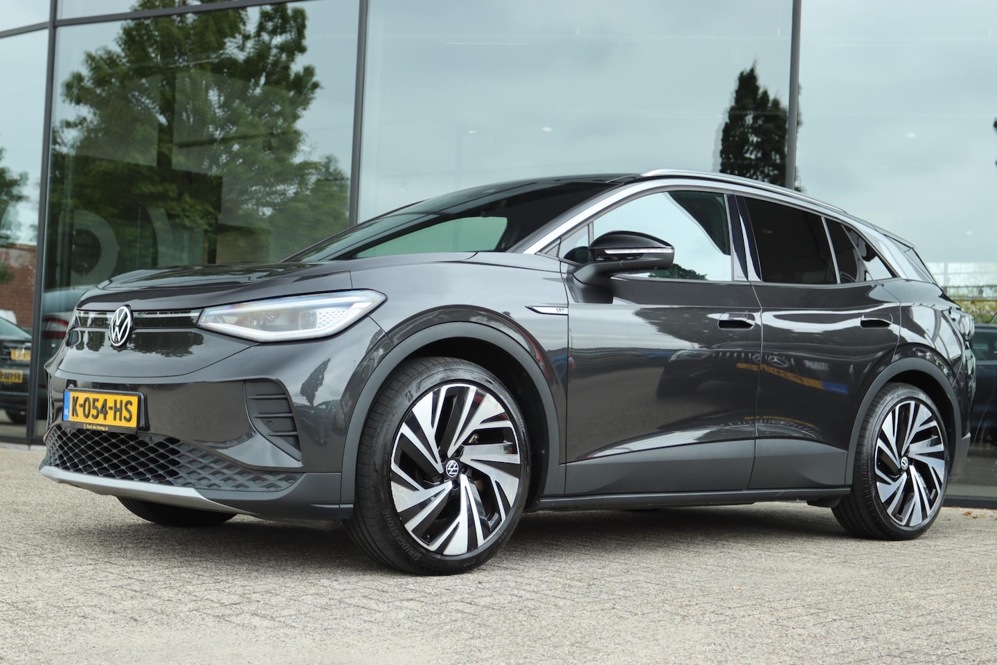 Volkswagen ID.4 - FIRST MAX 77KWH | PANO | HUD | 360 CAMERA | CARPLAY | ACC | KEY-LESS - AutoWereld.nl
