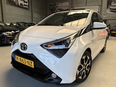 Toyota Aygo - 1.0 VVT-i x-joy Airco, Cruise, Cabrio, Carplay Navi