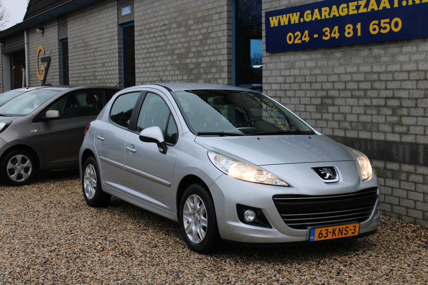 Peugeot 207 - 1.6 VTi 5DRS XS Automaat weinig km - AutoWereld.nl