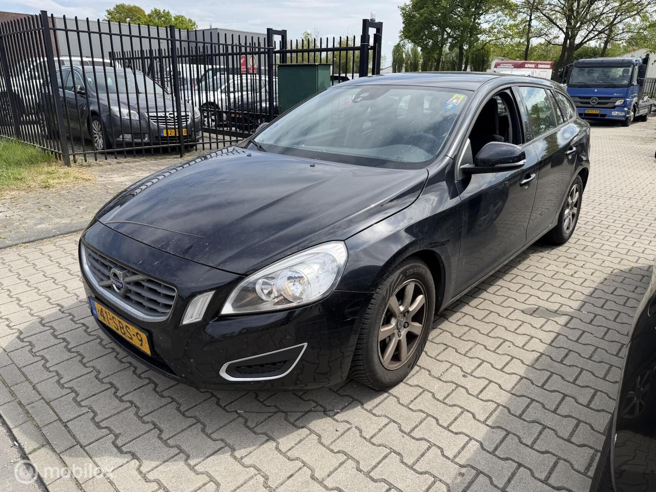 Volvo V60 - 1.6 T3 Summum 1.6 T3 Summum - AutoWereld.nl