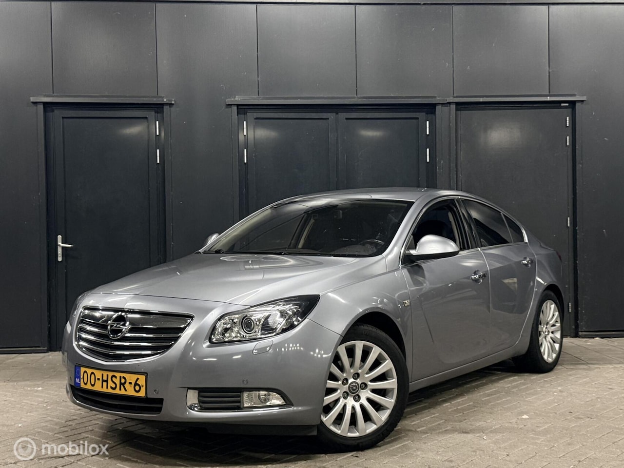 Opel Insignia - 1.8 Cosmo/zeer netjes/trekhaak/parkeersensoren - AutoWereld.nl