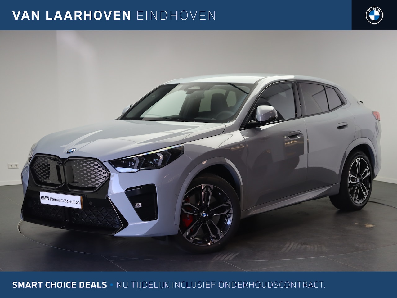 BMW iX2 - eDrive20 M Sport / Trekhaak / Sportstoelen / M Adaptief onderstel / Parking Assistant Plus - AutoWereld.nl
