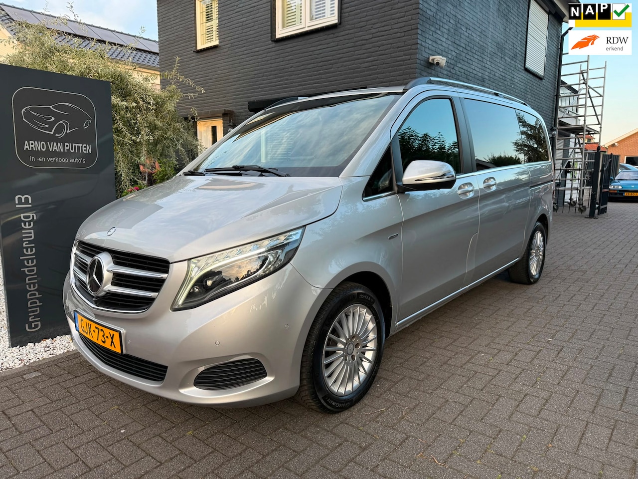Mercedes-Benz V-klasse - 220d Burmester /Elect deuren /Personen uitvoering - AutoWereld.nl