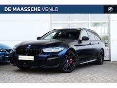 BMW 5-serie Touring - 530e Executive M Sport Automaat / Trekhaak / Panoramadak / Comfortstoelen / Stoelventilati