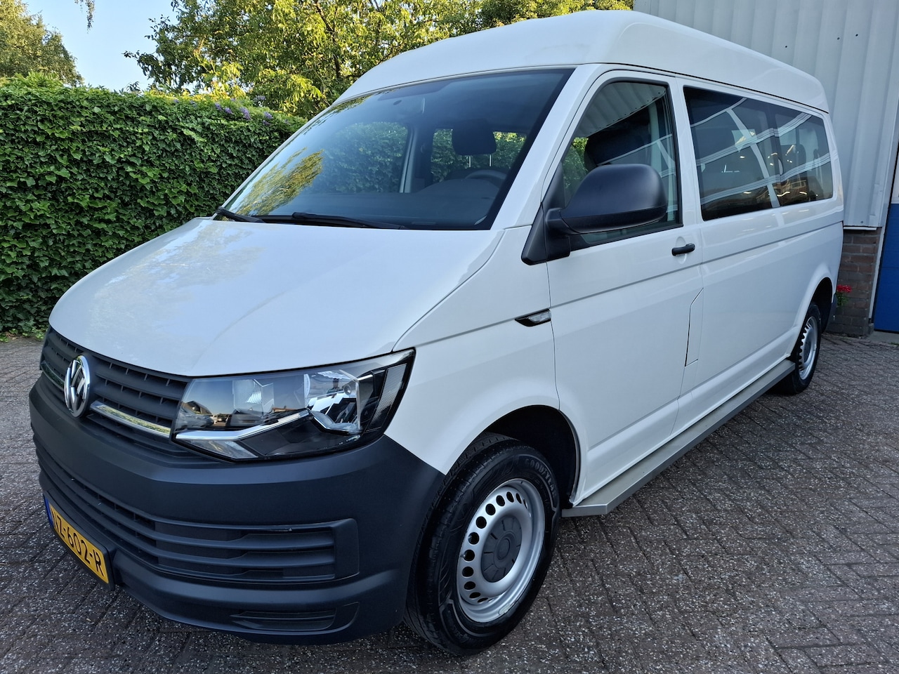 Volkswagen Transporter Kombi - 2.0 TSI L2H2 23995.- INCL BTW 9-PERSOONS BENZINE 150PK - AutoWereld.nl