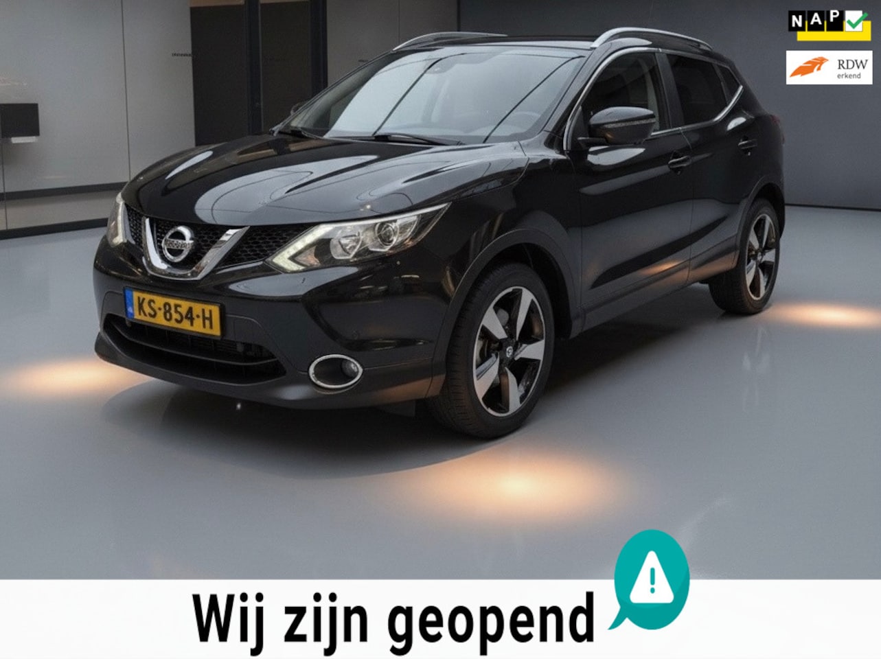 Nissan Qashqai - 1.2 N-Connecta-AUTOMAAT * LED * 360 * PANORAMADAK * NETTE AUTO - AutoWereld.nl