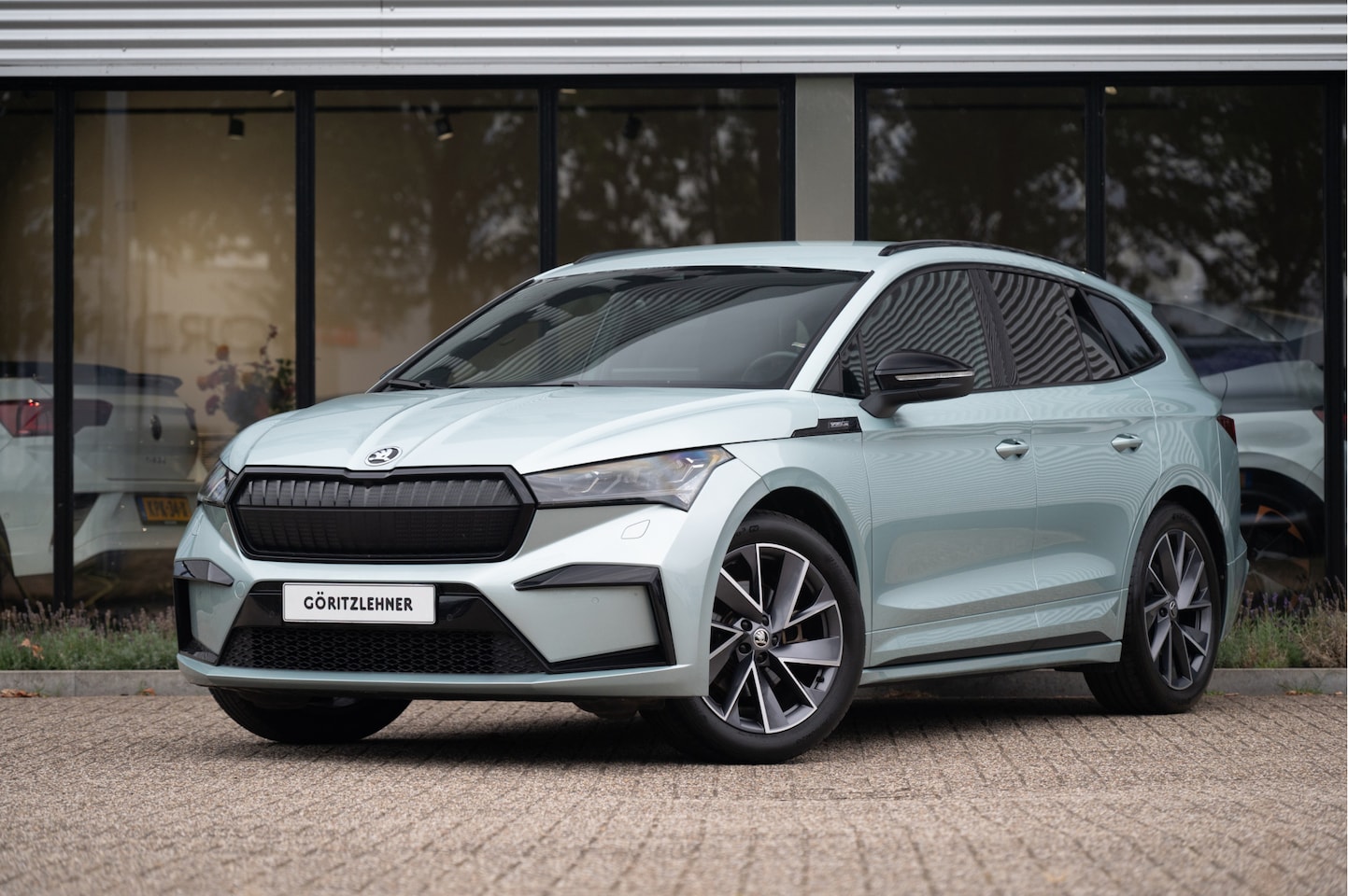 Skoda Enyaq iV - 60 Sportline | Navi | Matrix LED | 20" | Camera | Apple CarPlay - AutoWereld.nl