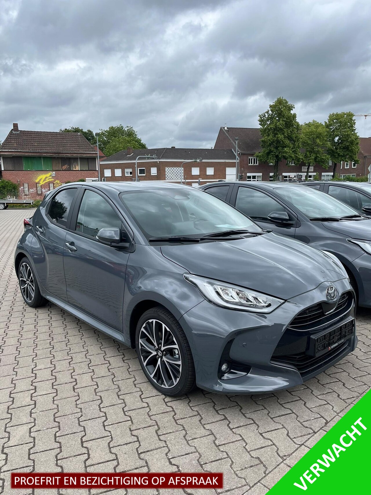 Toyota Yaris - Hybrid 115 Dynamic 1e Eigenaar | BTW | Fabrieks Garantie | Stoelverwarming | Camera | Navi - AutoWereld.nl