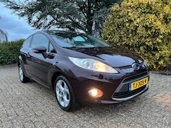 Ford Fiesta - 1.4 Ghia Full Option