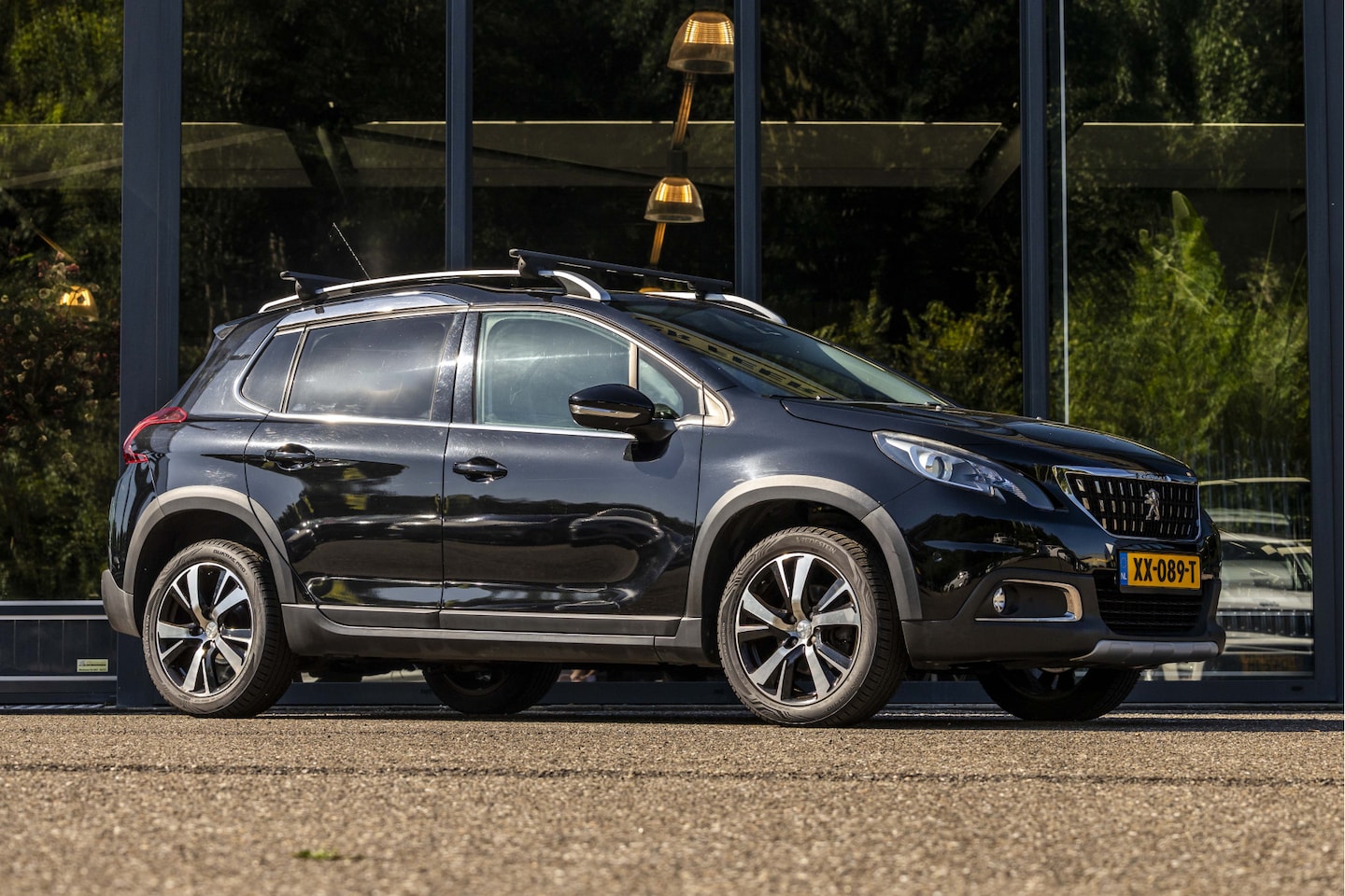 Peugeot 2008 - 1.2 PureTech Allure 1.2 PureTech Allure - AutoWereld.nl