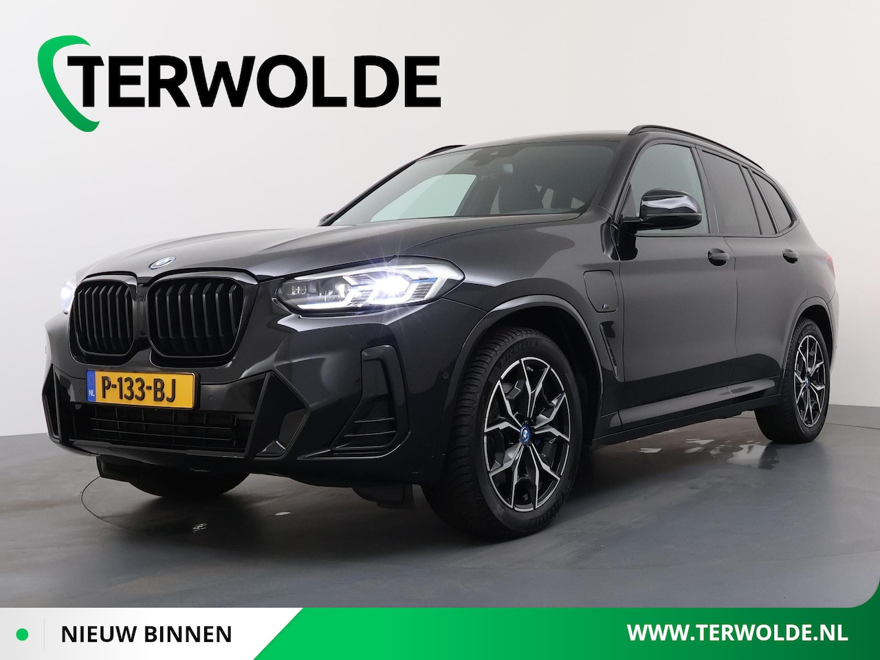 BMW X3 - xDrive30e Business Edition Plus | M Sport | Panoramadak | Shadow Line | - AutoWereld.nl