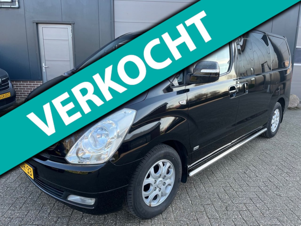Hyundai H 300 - 2.5 CRDi Dynamic DC-Automaat-Navigatie-Clima-Uniek! - AutoWereld.nl