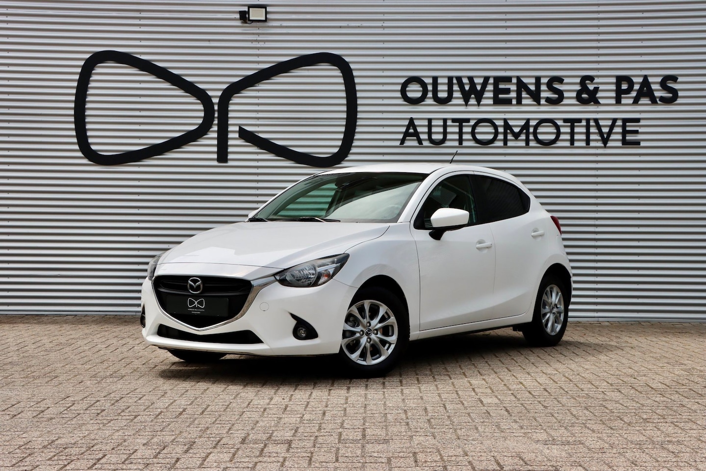 Mazda 2 - 1.5 Skyactiv-G TS+ | 1E EIGENAAR | NAVIGATIE | STOELVERWARMING | CRUISE - AutoWereld.nl