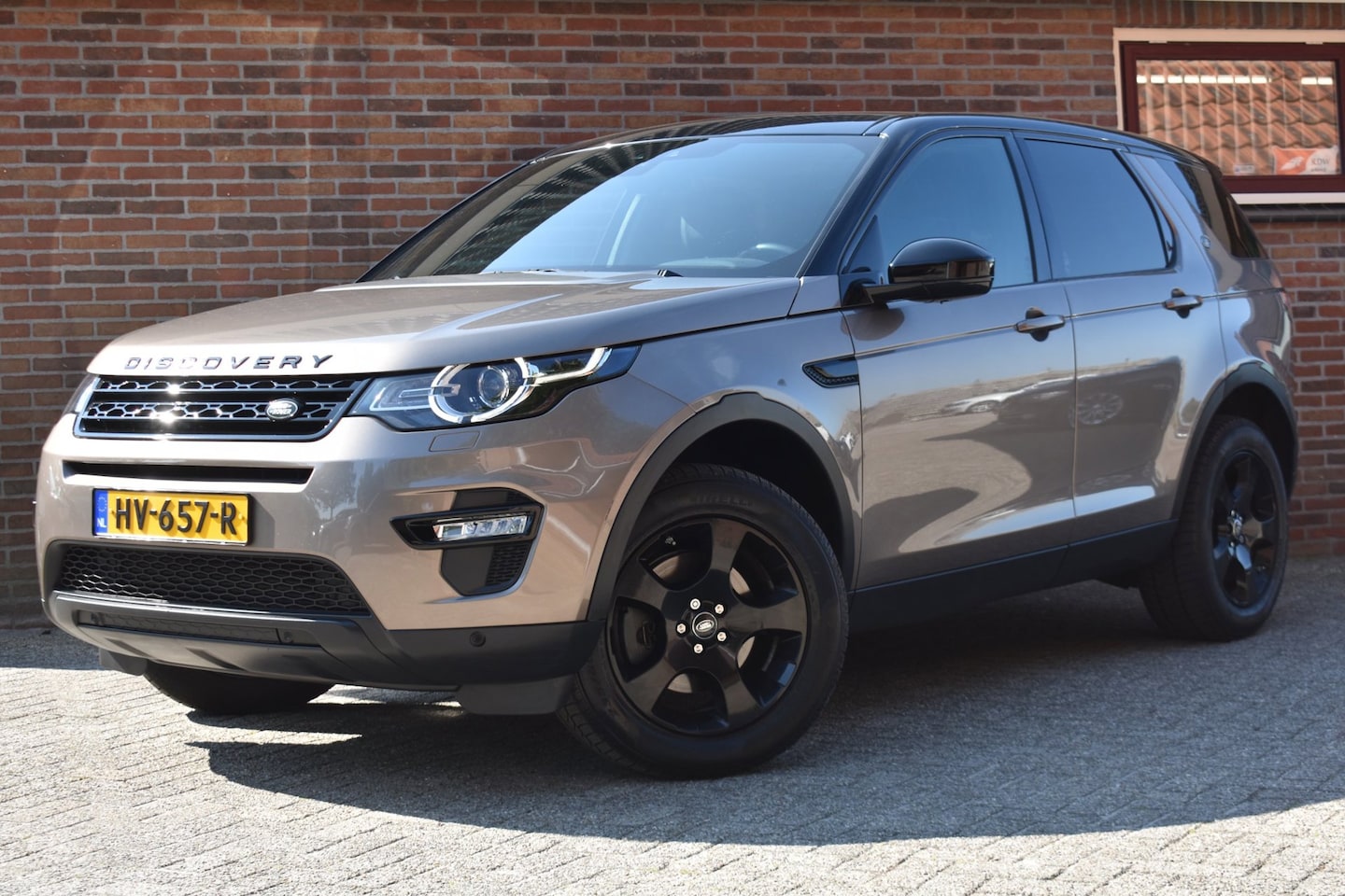 Land Rover Discovery Sport - 2.0 Si4 4WD HSE '16 Pano Xenon Leder Clima Navi Cruise Inruil mogelijk - AutoWereld.nl