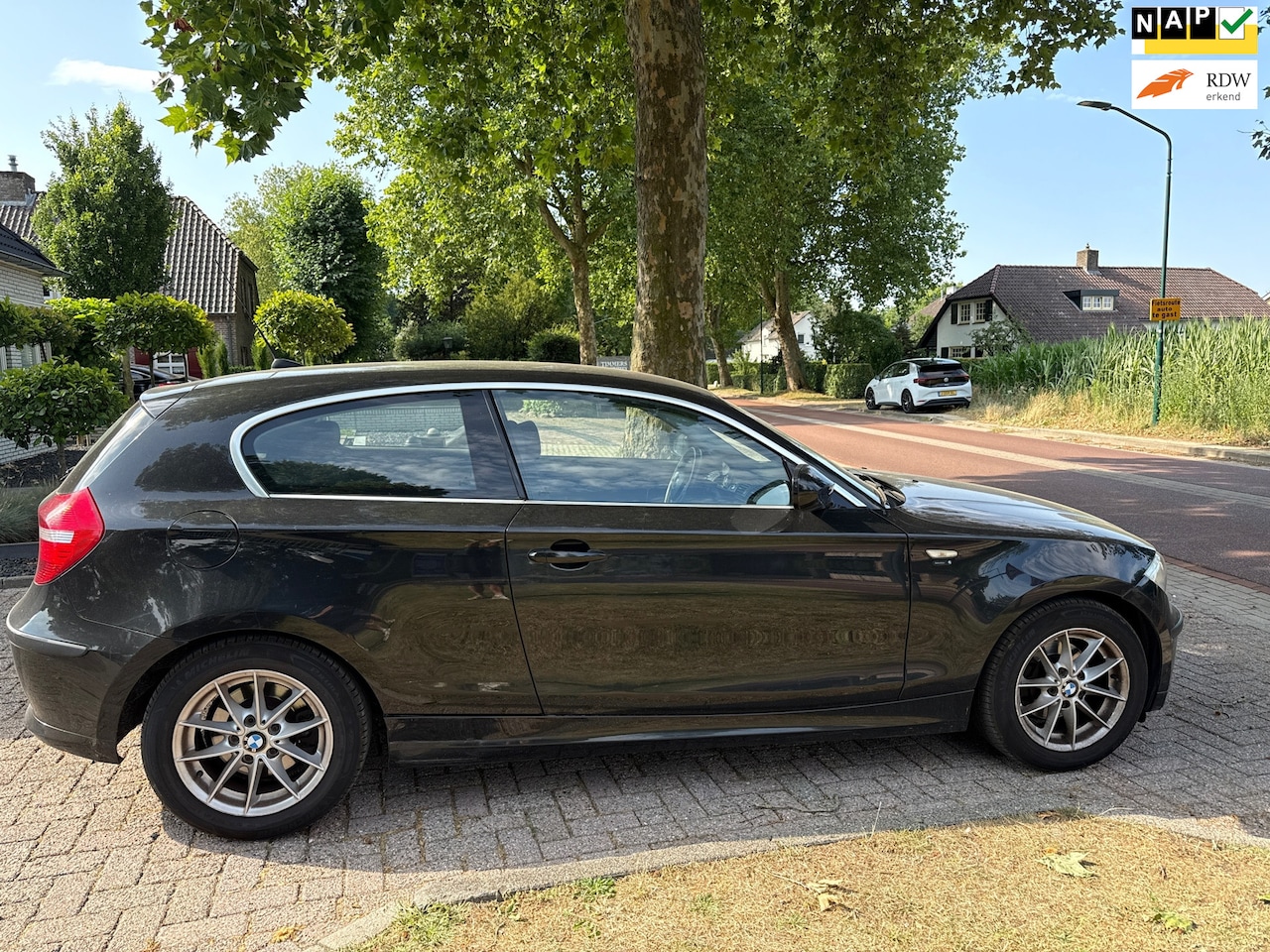 BMW 1-serie - 118i Business Line 118i Business Line - AutoWereld.nl
