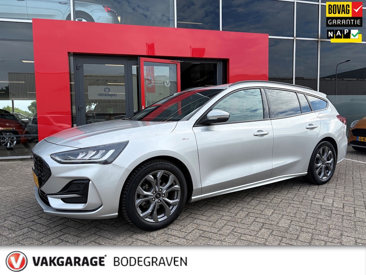 Ford Focus Wagon - 1.0 EcoBoost Hybrid ST Line 1.0 EcoBoost Hybrid ST Line - AutoWereld.nl