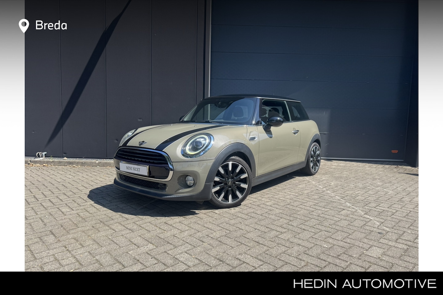 MINI 3-Deurs - 1.5 Cooper Pepper | Comfort Acces | Navigatie | Apple Carplay | Parkeersensoren Achter | E - AutoWereld.nl