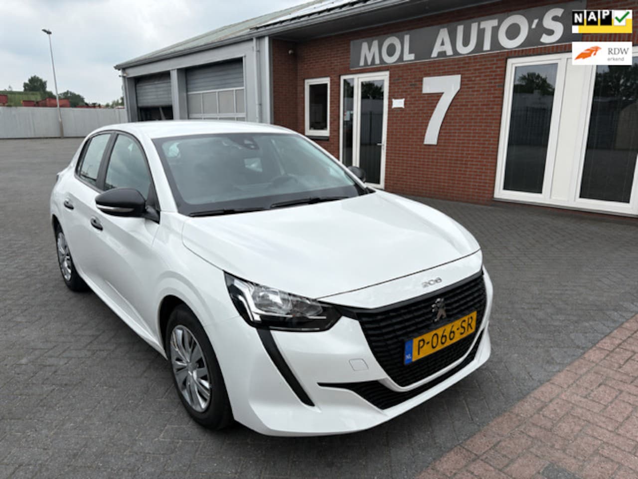 Peugeot 208 - 1.2 PureTech Like 1.2 PureTech Like , APK tm 03-2028 - AutoWereld.nl