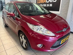 Ford Fiesta - 1.6 TDCi Titanium | Nieuwe APK | Trekhaak | PDC |