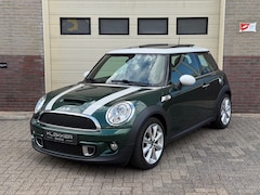 MINI Cooper S - 1.6 Chili 1E EIG|Orig NL|Automaat|Pano|Navigatie