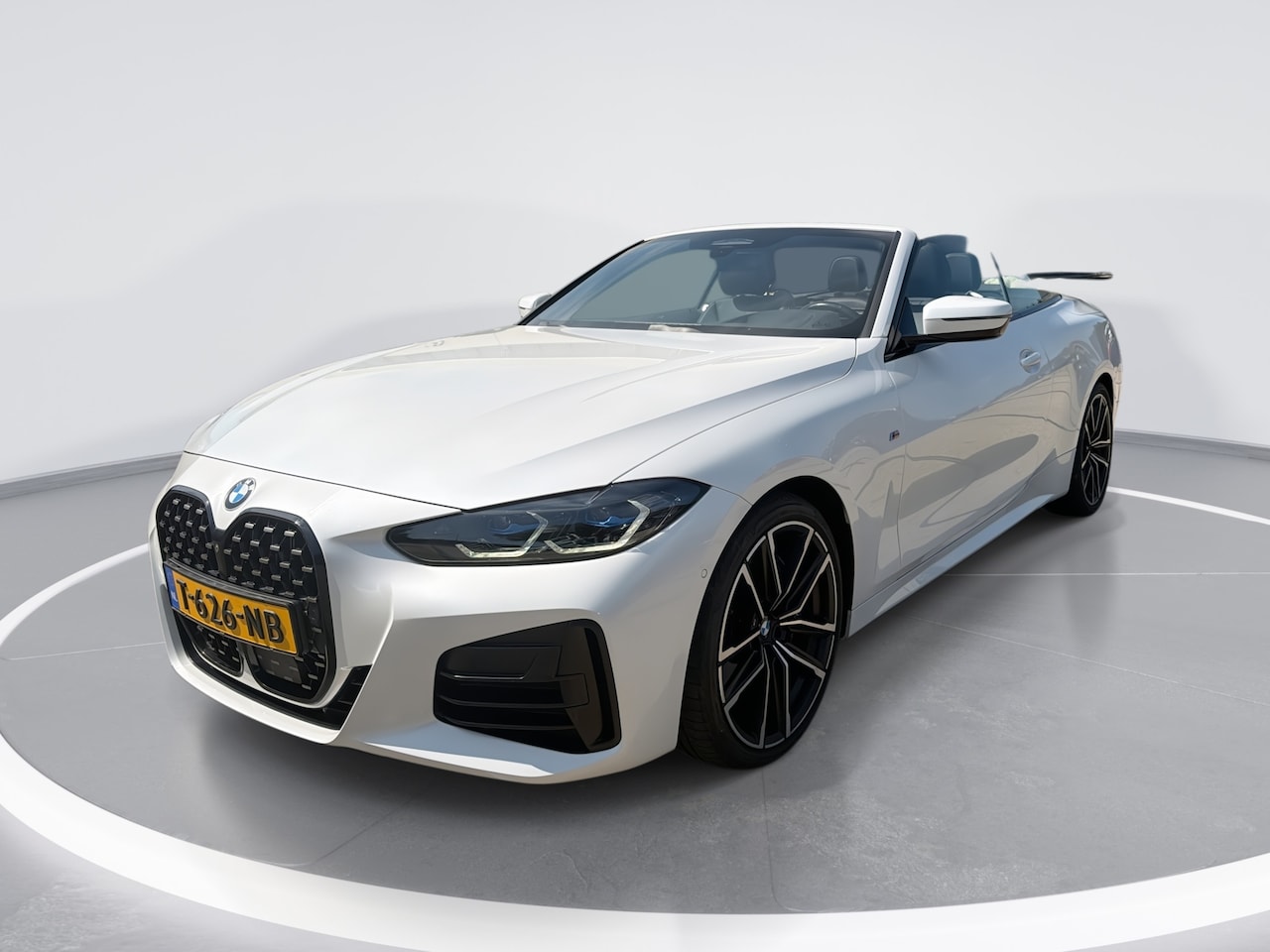 BMW 4-serie Cabrio - M440i xDrive High Executive |LASER|360 CAMERA||H/K|STUUR+STOEL+NEK VERW.|PARELMOER| - AutoWereld.nl