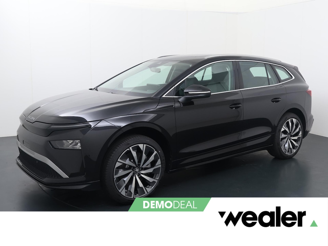 Skoda Enyaq iV - 85 Selection 286 PK | Panoramadak | 21" Lichtmetalen velgen | Trekhaak - AutoWereld.nl